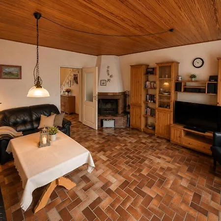 Fh-nordseeanker-im-huus-godewind-vorm-viermaster-mit-sauna-und-kamin Prázdninový dům