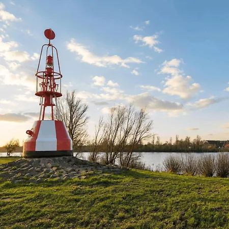 Prázdninový dům Fh-nordseeanker-im-huus-godewind-vorm-viermaster-mit-sauna-und-kamin Dornumersiel