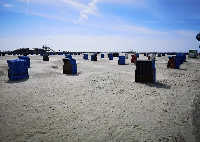 Fh-nordseeanker-im-huus-godewind-vorm-viermaster-mit-sauna-und-kamin 度假居 *