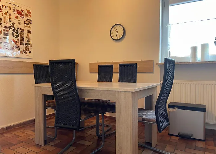 Fh-nordseeanker-im-huus-godewind-vorm-viermaster-mit-sauna-und-kamin Dornumersiel