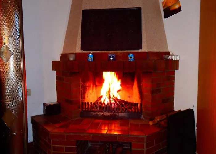 Fh-nordseeanker-im-huus-godewind-vorm-viermaster-mit-sauna-und-kamin * Dornumersiel